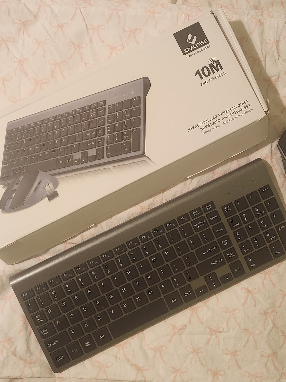 Wireless Keyboard and Mouse Set - Gray